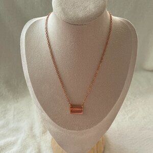 Love necklace Rose gold  #jewelry #love #valentines #romantic #heart  Elegant, T